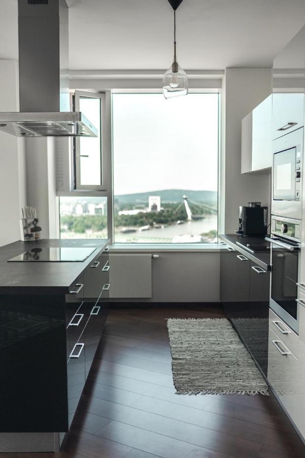 Voir Apartment * Pressburg