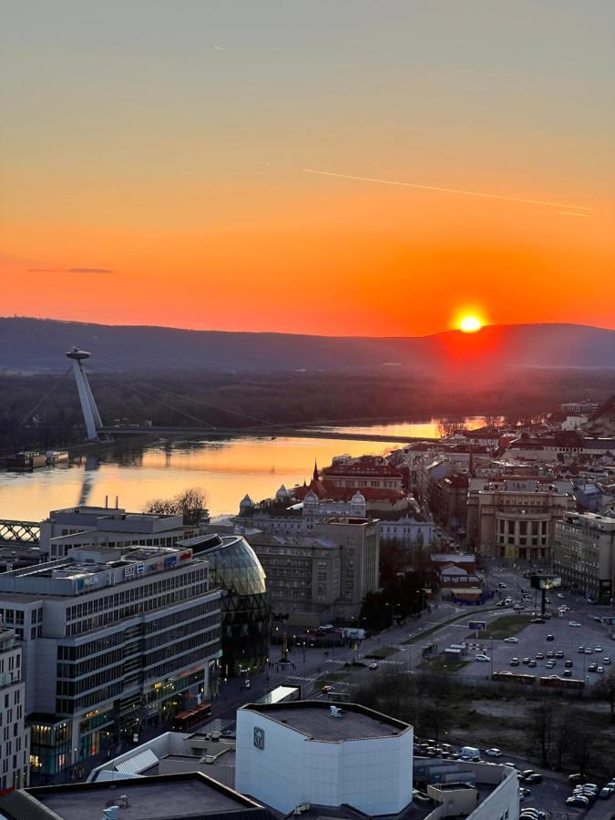 Voir Apartment * Pressburg
